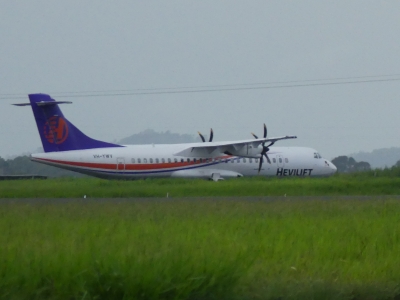 VH-YWV
