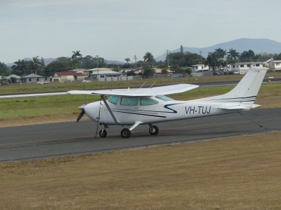 VH-TUJ